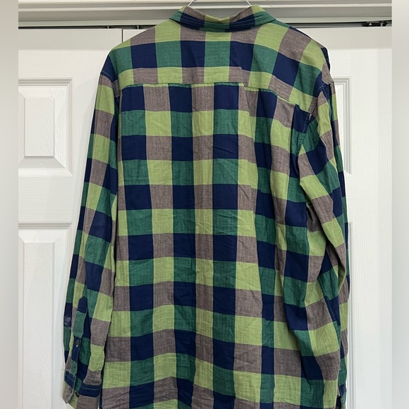 Checkered long sleeve button down - Picture 2 of 3